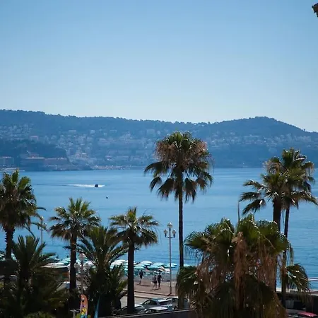 Apartament Stylish In Only 50 Meters From !